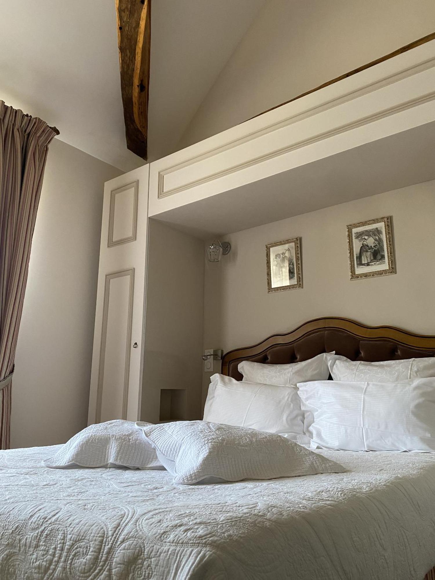 Chateau Laroche-Ploquin Sepmes Room photo