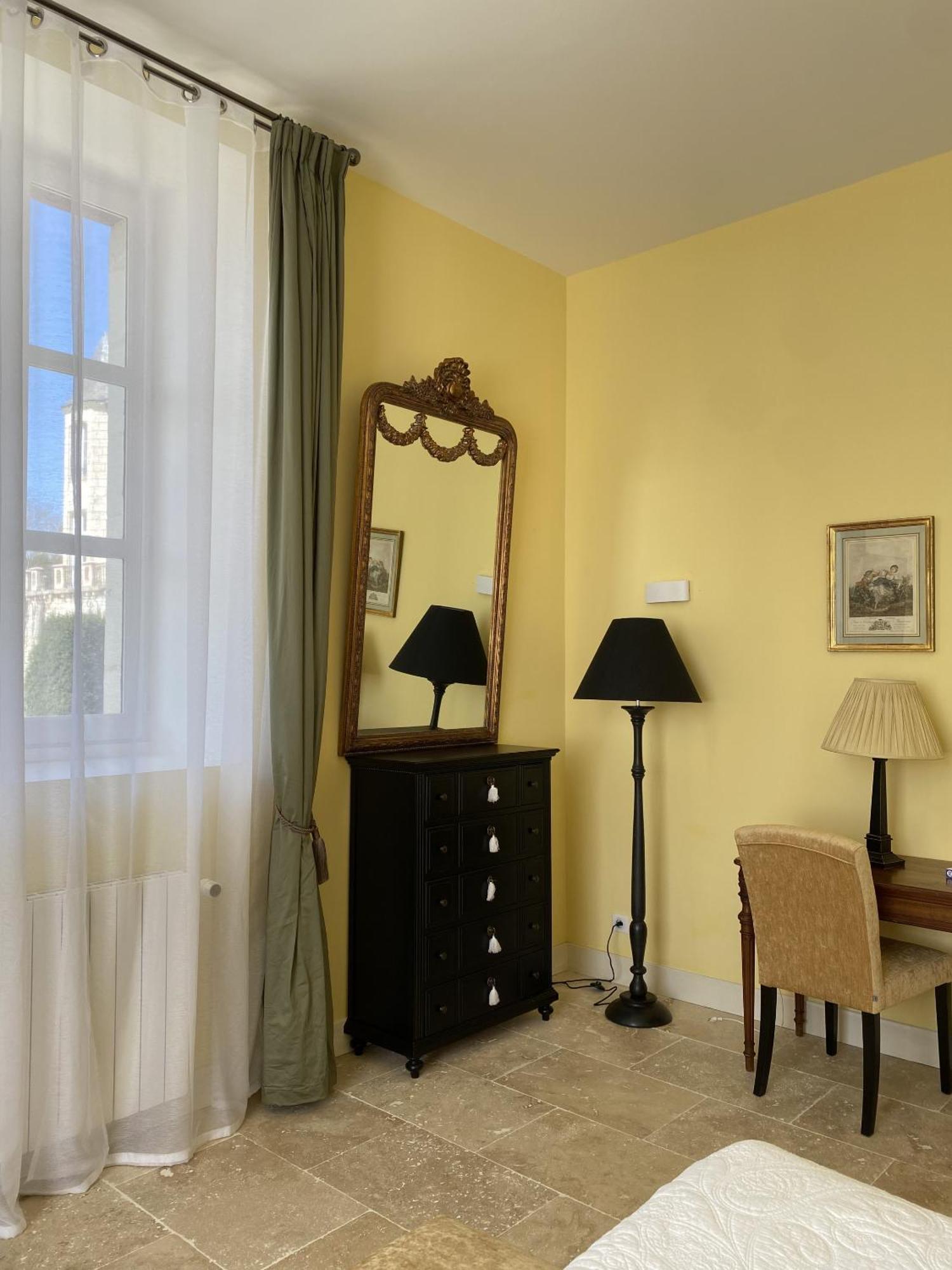 Chateau Laroche-Ploquin Sepmes Room photo